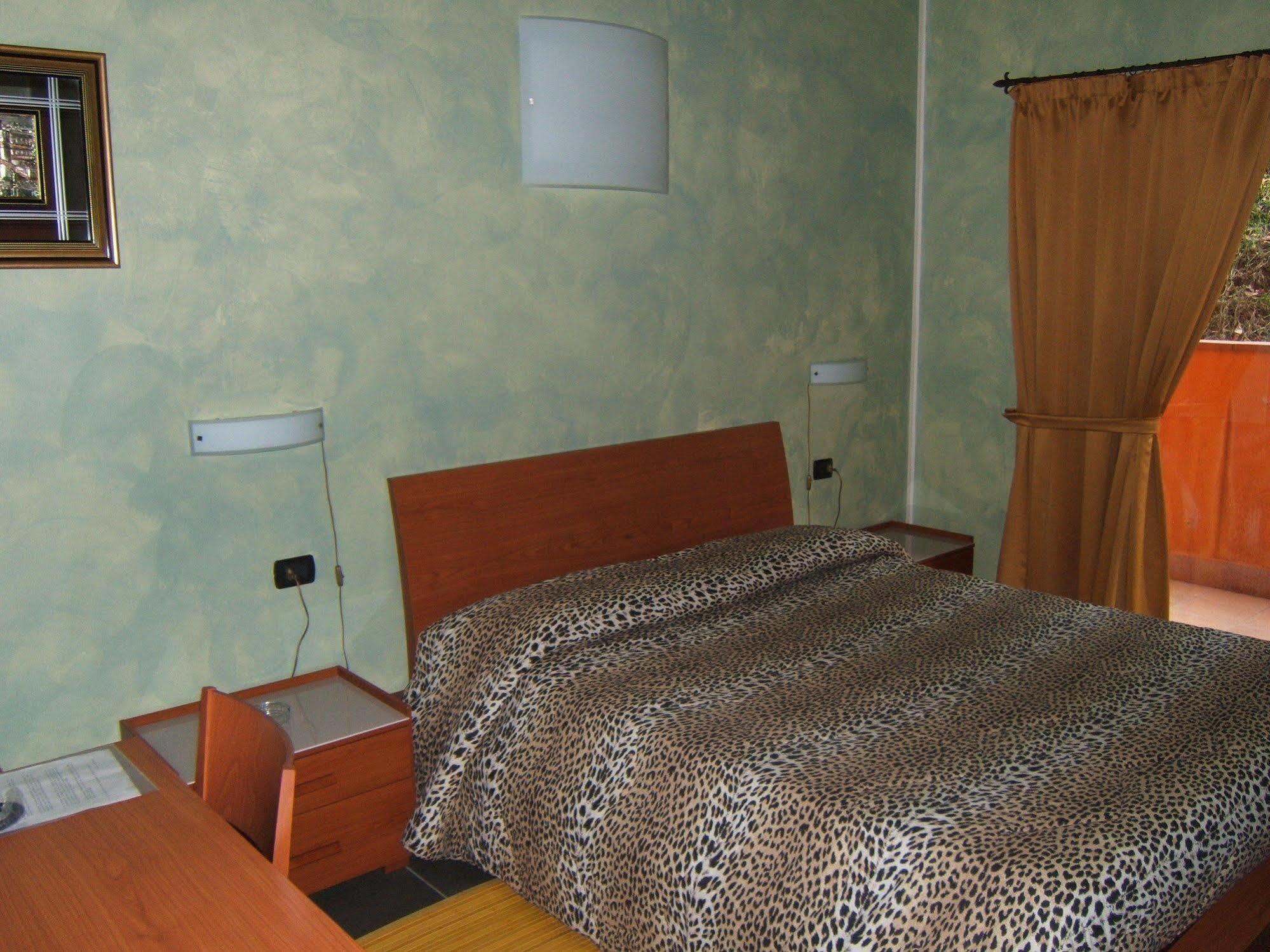 Hotel Empire Resort Iseo Dış mekan fotoğraf